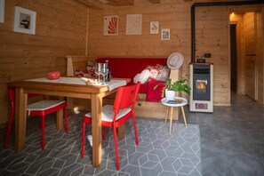 Dining - Corner of the Woods - Two-room apartment in Pila (Pila)