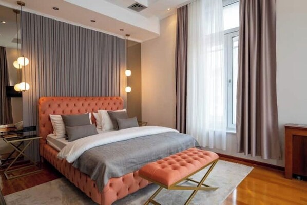 1 bedroom, iron/ironing board, Internet, bed sheets