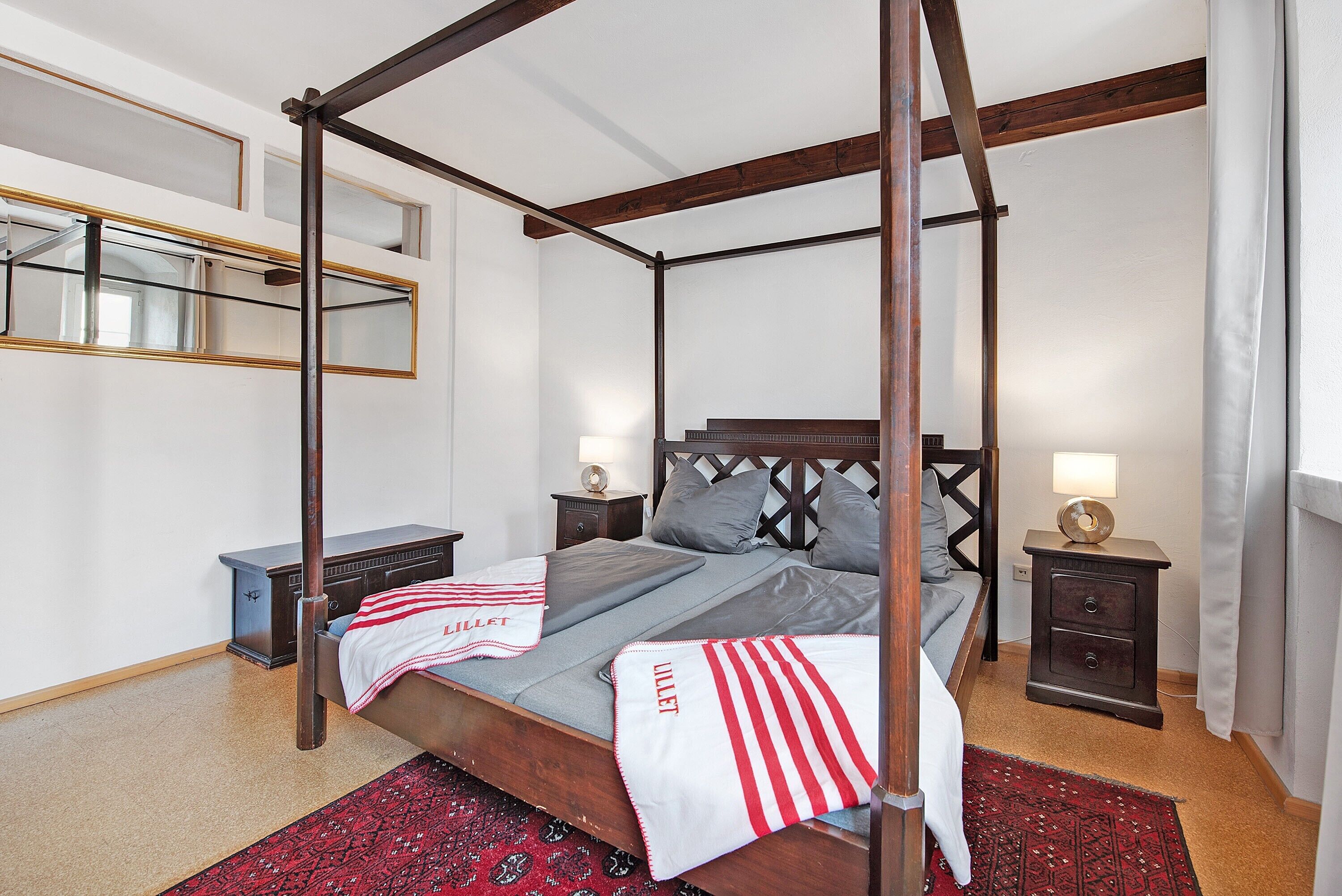 3 bedrooms, WiFi, bed sheets