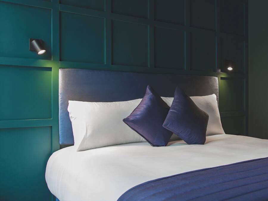 Kamar Double Mewah, pemandangan kota | Minibar, Wi-Fi gratis, dan seprai linen