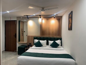 Desk, iron/ironing board, free WiFi