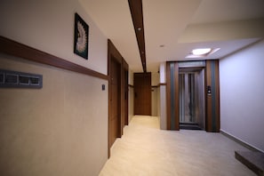 Elevator