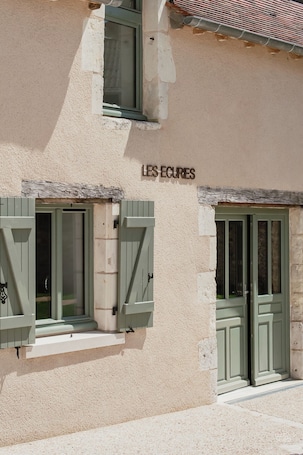 Exterior. L'ECRIN DE LA BRENNE