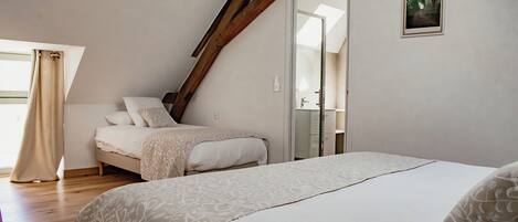 Chambre Triple Économique | Wi-Fi gratuit