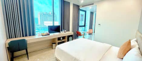 Superior Room | In-room safe, desk, laptop workspace, soundproofing