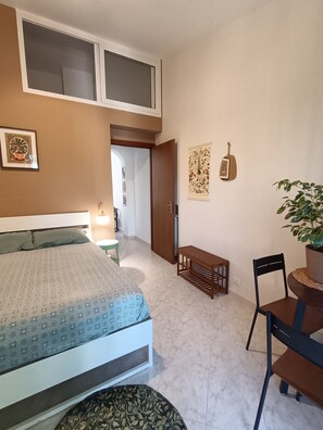 2 bedrooms, bed sheets - Ape Regina lovely apartment in the village of Sabina at the foot of the castle (Nerola)