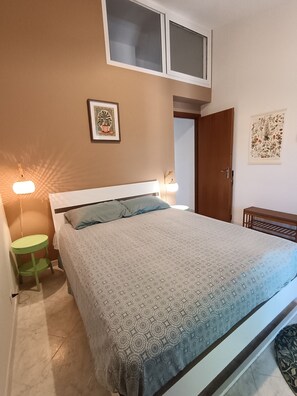 2 bedrooms, bed sheets - Ape Regina lovely apartment in the village of Sabina at the foot of the castle (Nerola)