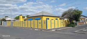 واجهة المنشأة