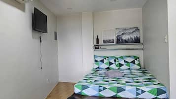 Apartment | Free WiFi, bed sheets