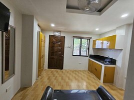 Apartment with Sea View | Private kitchenette | Rice cooker, cookware/dishes/utensils