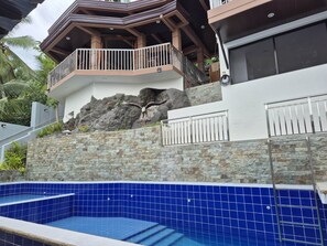 Apartment | Free WiFi, bed sheets