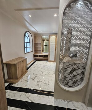 디지털 채널 시청이 가능한 42인치 LED TV