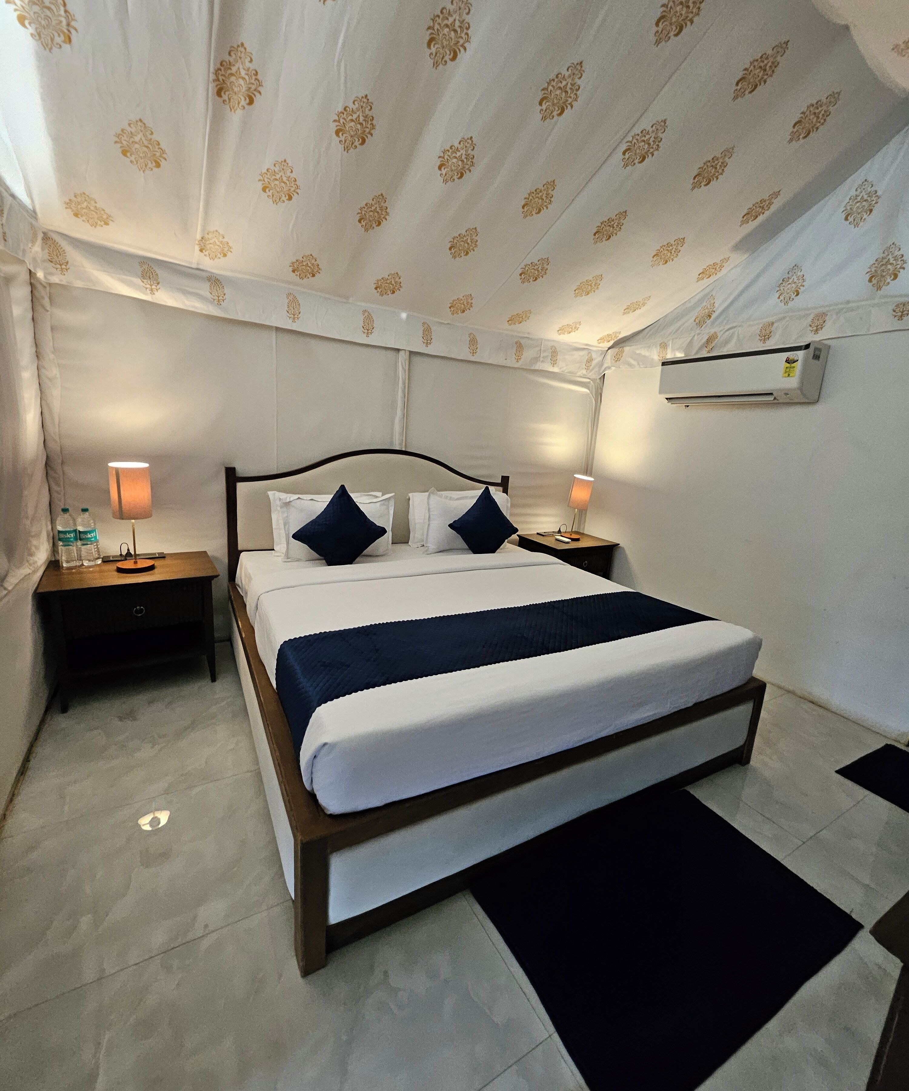 Luxury Tent | Laptop workspace, blackout drapes, free WiFi