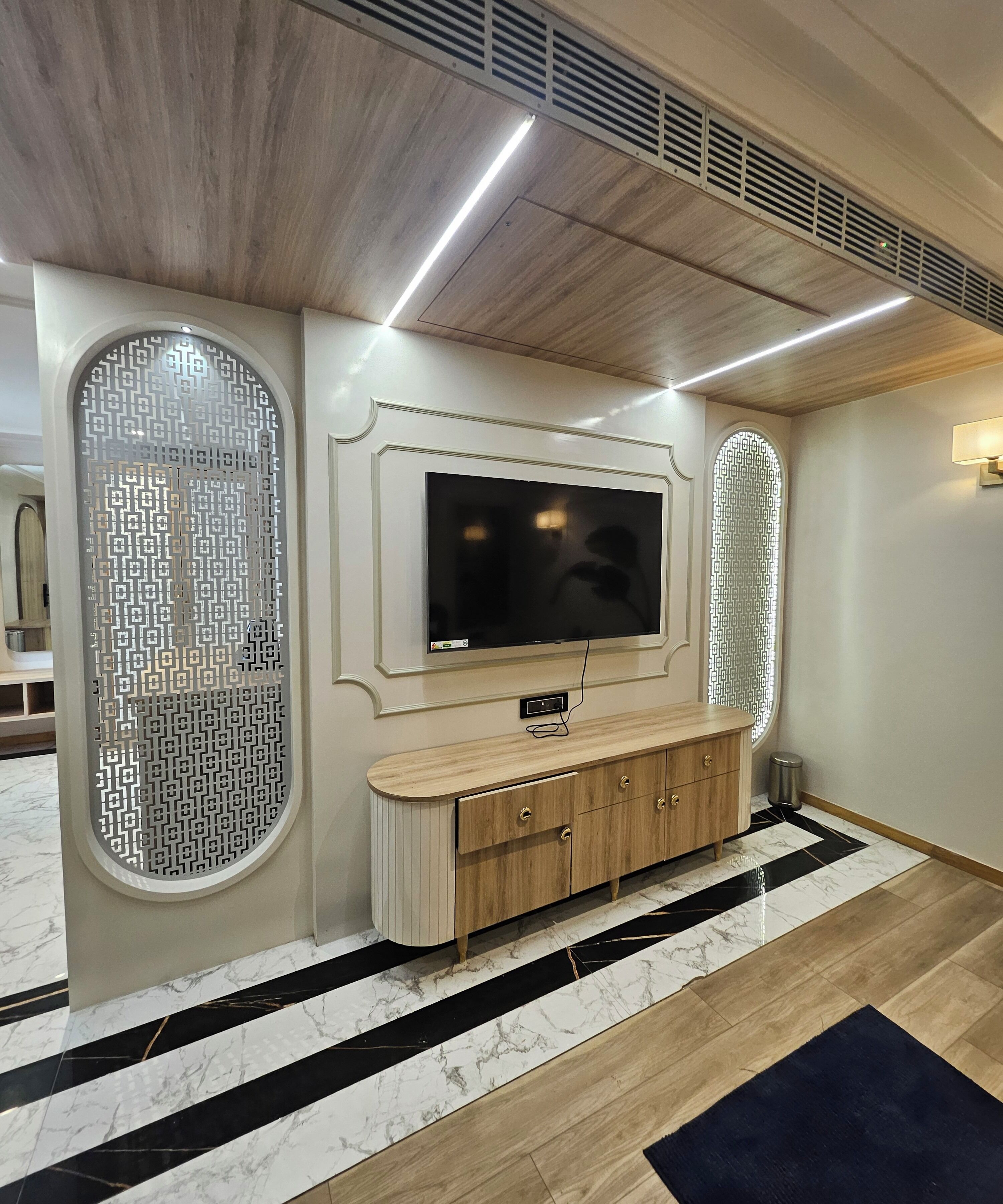 Suite estudio Premium | Espacio para trabajar con un portátil, cortinas opacas, wifi gratis