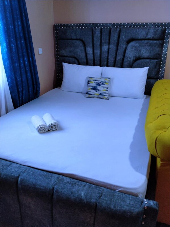 1 bedroom, iron/ironing board, WiFi, bed sheets