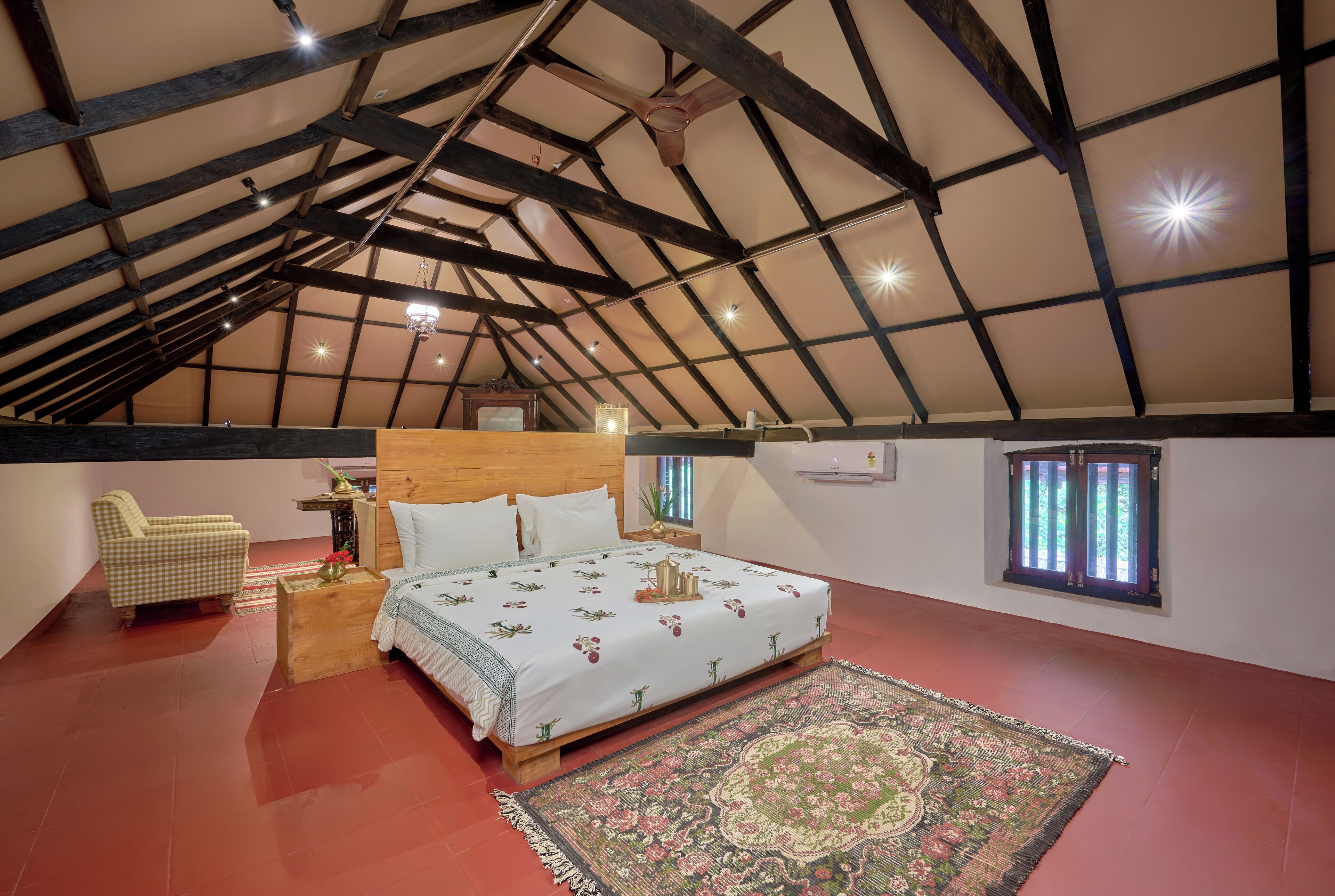 Akasha | Free WiFi, bed sheets