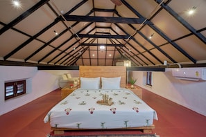 Akasha | Free WiFi, bed sheets - Seclude Karthika Nivas Thrissur (Mukundapuram)