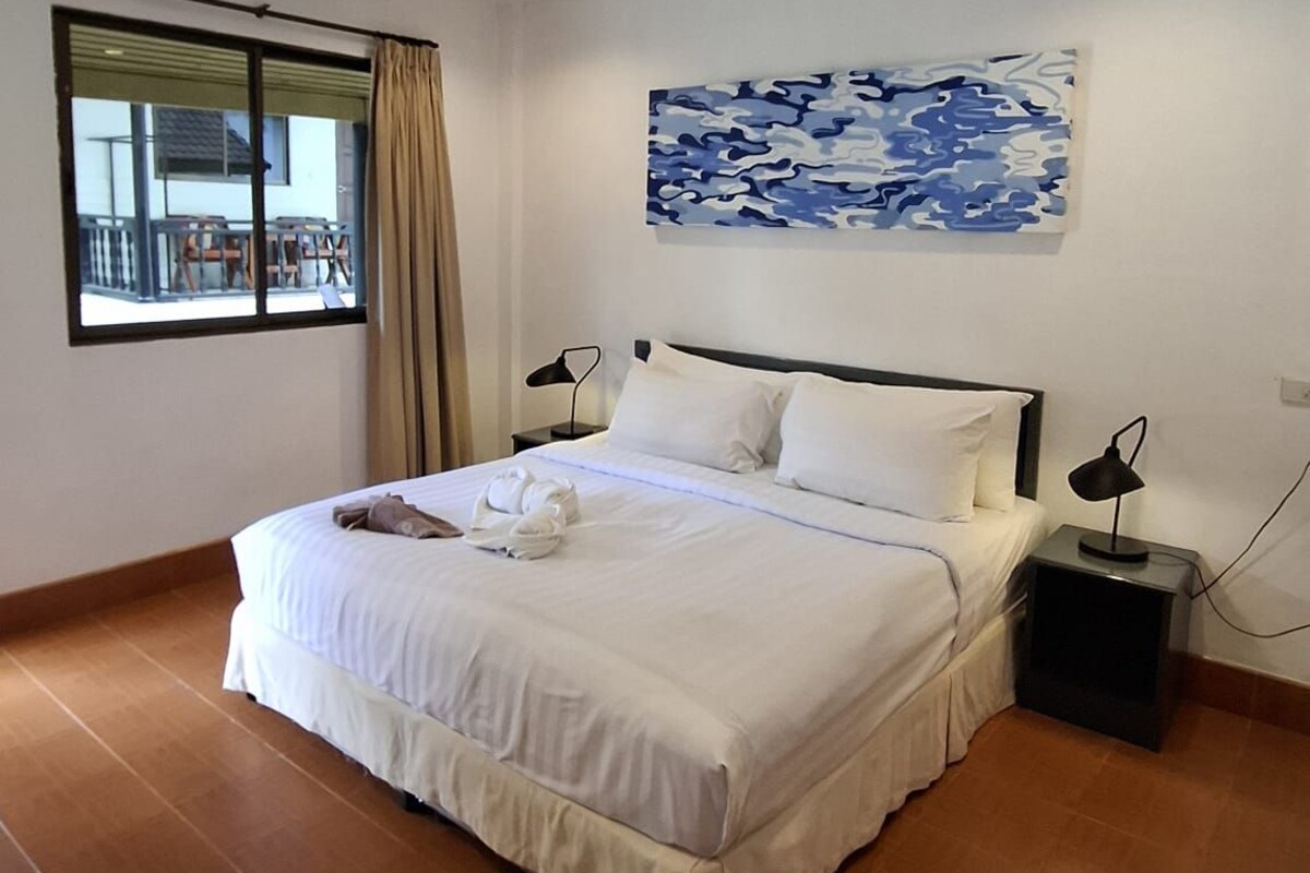 Standard Bungalow | WiFi (free), bed sheets