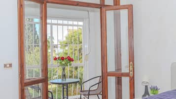 3 dormitorios, tabla de planchar con plancha, wifi y ropa de cama