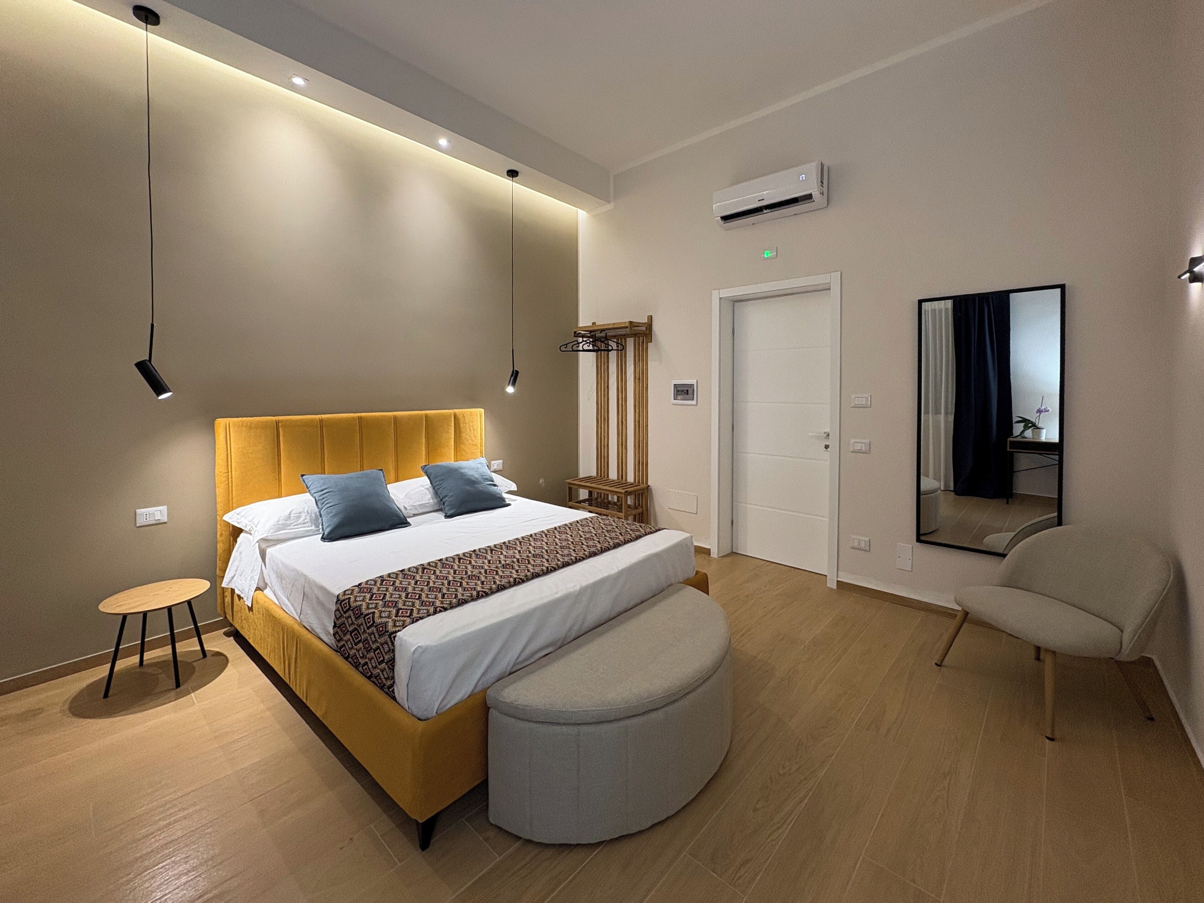 Deluxe tweepersoonskamer, uitzicht op de binnenplaats | Gratis wifi