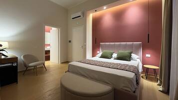 Superior-Doppelzimmer, Balkon, Stadtblick