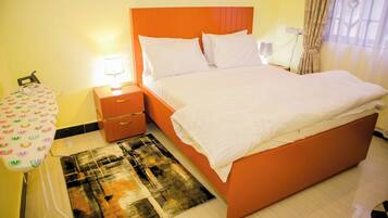 6 chambres, fer et planche Ă  repasser, Wi-Fi, draps fournis