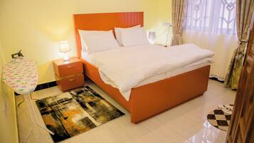 6 Schlafzimmer, Bügeleisen/Bügelbrett, WLAN, Bettwäsche