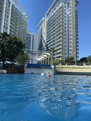 Habitació, 1 dormitori, accessible, balcó | Piscina | Piscina a l'aire lliure 