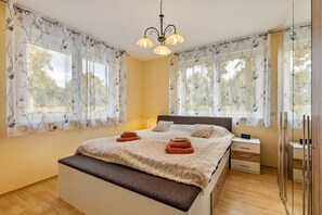 1 makuuhuone, silitysrauta/-lauta, Wi-Fi, vuodevaatteet