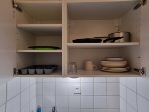 Classic Single Room | Private kitchen | Microwave - Résidence hôtelière ERASMUS (Malakoff)