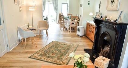 Skellig Fuchsia Lodge Ballinskelligs