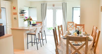 Skellig Fuchsia Lodge Ballinskelligs