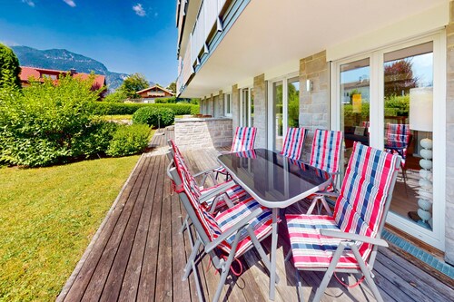Garden Lodge – großzügige Ferienwohnung mit Garten in Garmisch-Partenkirchen