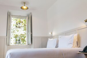 Standard Double Room | Individually decorated, individually furnished, iron/ironing board