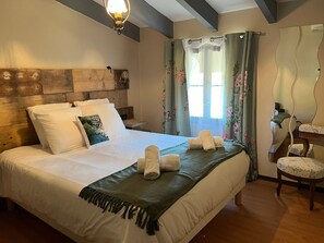 Habitación clásica doble, vistas al río | Wifi gratis