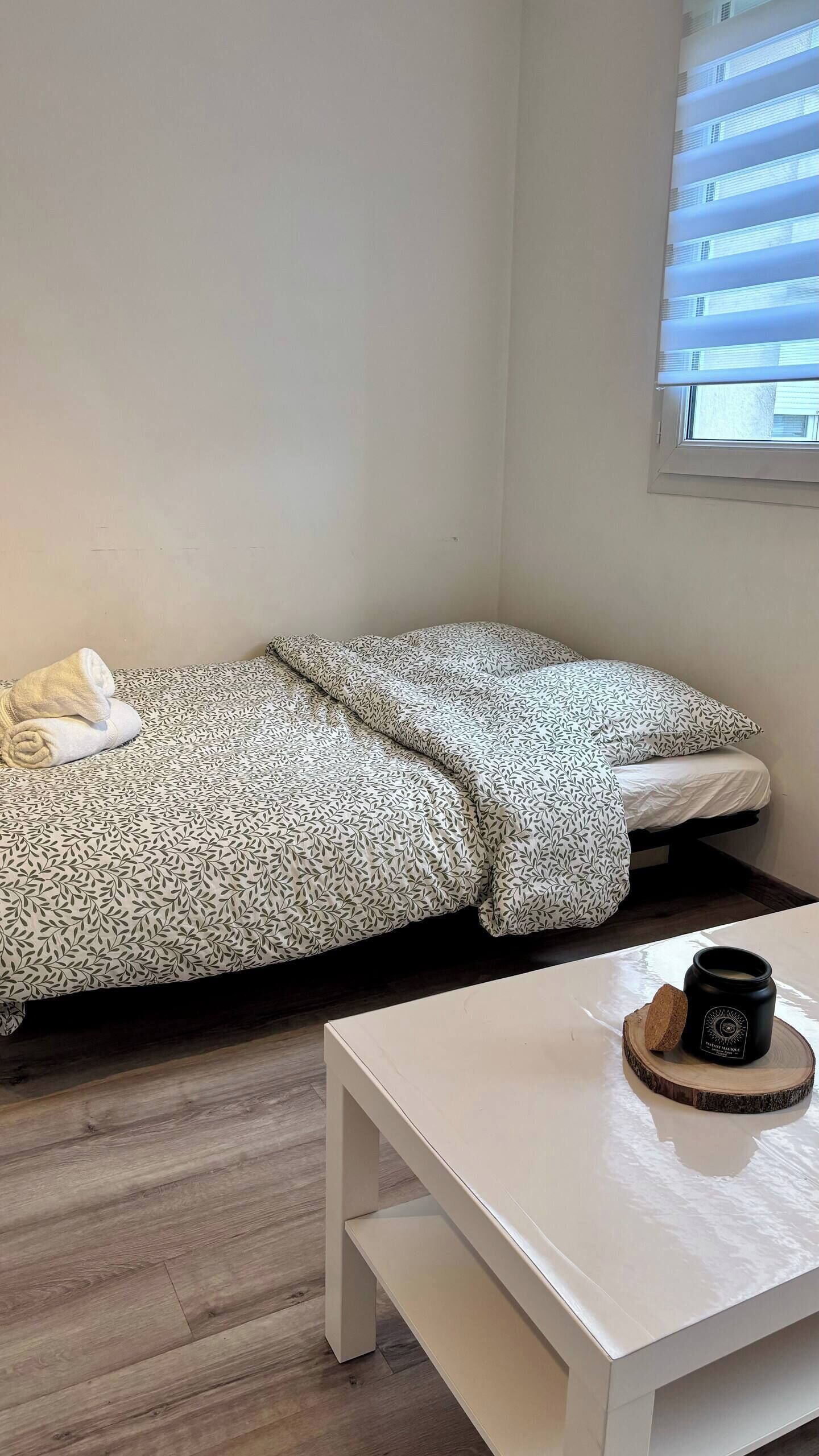 1 habitación, acceso a internet y ropa de cama 