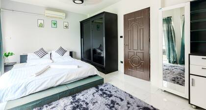 CITY VIEW ROOM