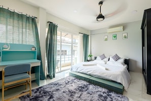 8 bedrooms, iron/ironing board, free WiFi, bed sheets