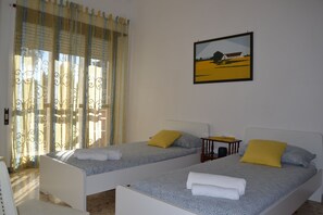 3 bedrooms, iron/ironing board, free WiFi, bed sheets