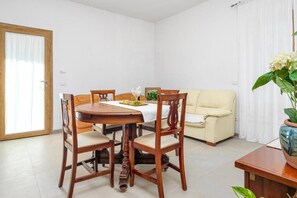 Dining - Welcoming house with AC in charming Telti (Telti)