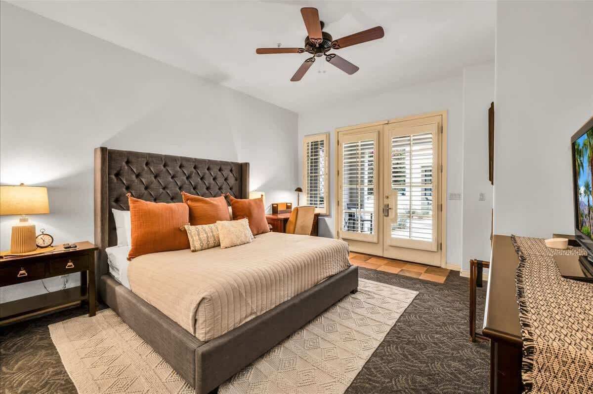 1 dormitorio, tabla de planchar con plancha, wifi y ropa de cama