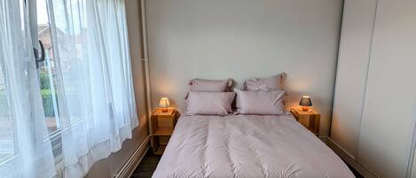 1 soverom, wi-fi (inkludert) og sengetøy