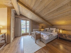 4 bedrooms, free WiFi, bed sheets