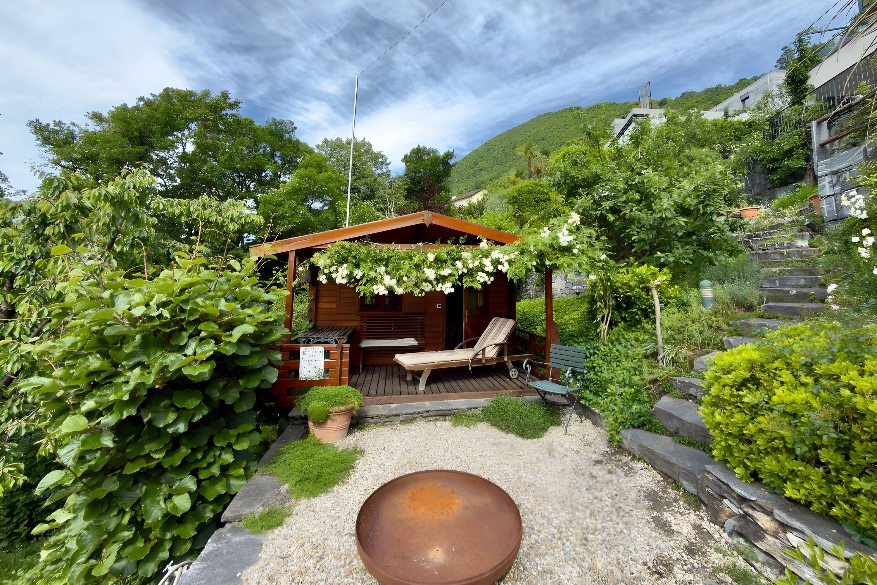 Căn hộ trăng mật, nhiều phòng ngủ, cạnh núi (Locarno Area: Quiet Lake view escape) | Khuôn viên nơi lưu trú