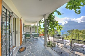 Honeymoon Apartment, Multiple Bedrooms, Mountainside (Locarno Area: Quiet Lake view escape) | Terrace/patio - Locarno Area: Quiet Lake View Escape 1 (Minusio)