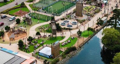 Lodge - Sleeps up to 6, pet Friendly & bbq Allowed