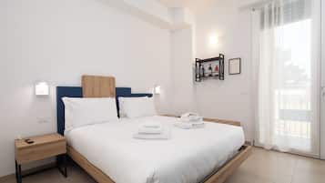 Superior-Doppelzimmer, Balkon | Minibar, Zimmersafe, Schreibtisch, Verdunkelungsvorhänge