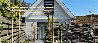 Vakantiehuis Evi Residence centrum Bergen, eigen parkeerplaats rustig gelegen