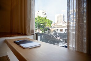 Quadruple Room with Private Bathroom 40m (B2) | City view