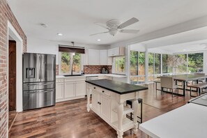 Microwave, oven, stovetop, dishwasher